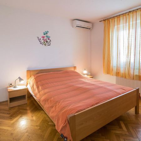Apartments Villa Ana Krk Town Pokój zdjęcie