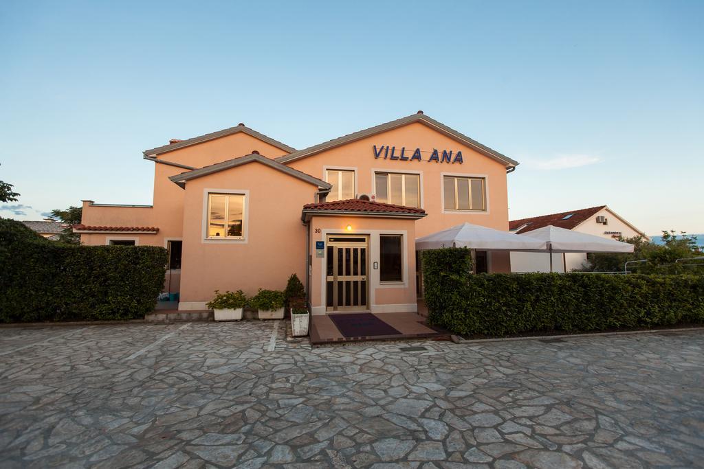 Apartments Villa Ana Krk Town Zewnętrze zdjęcie
