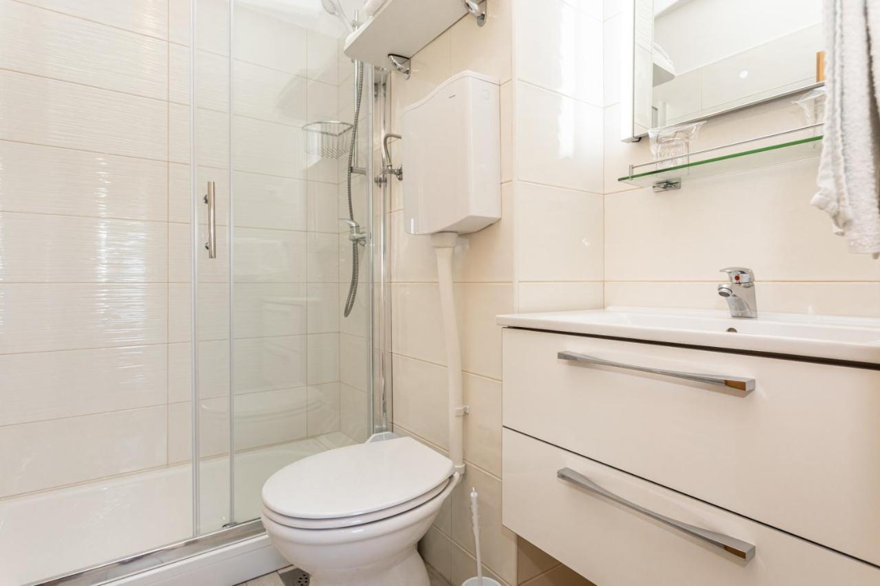 Apartments Villa Ana Krk Town Zewnętrze zdjęcie